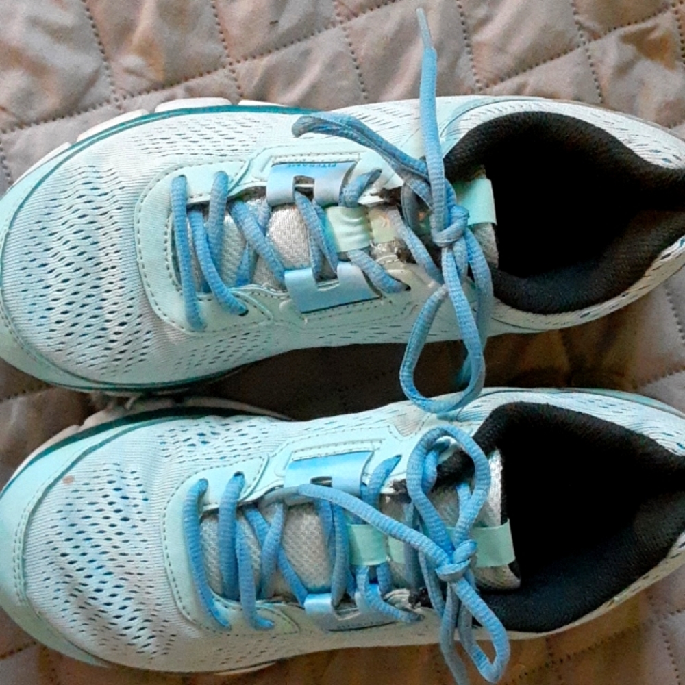 Reebok Sneakers